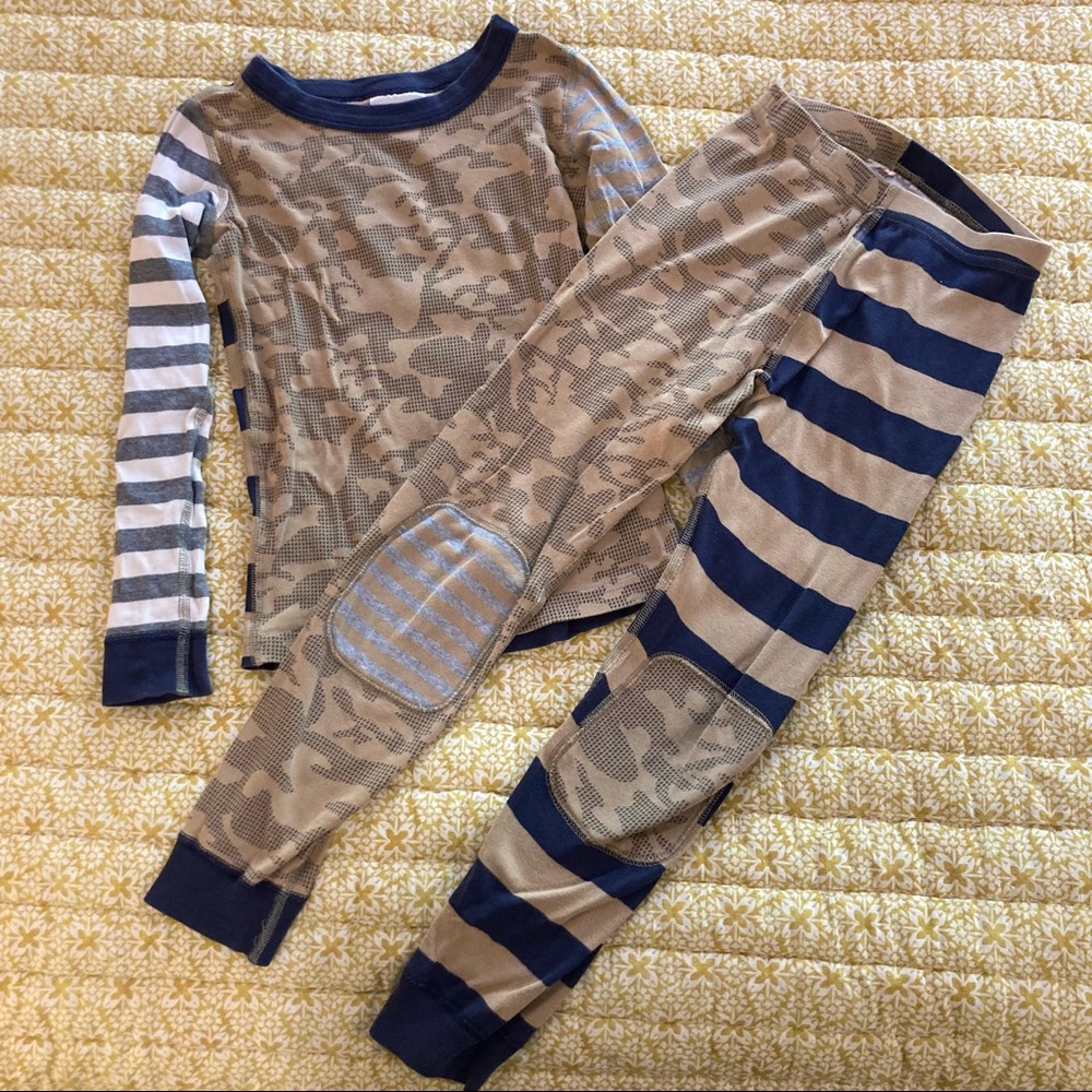 Hanna Andersson Camo Stripe Pajamas 6-7